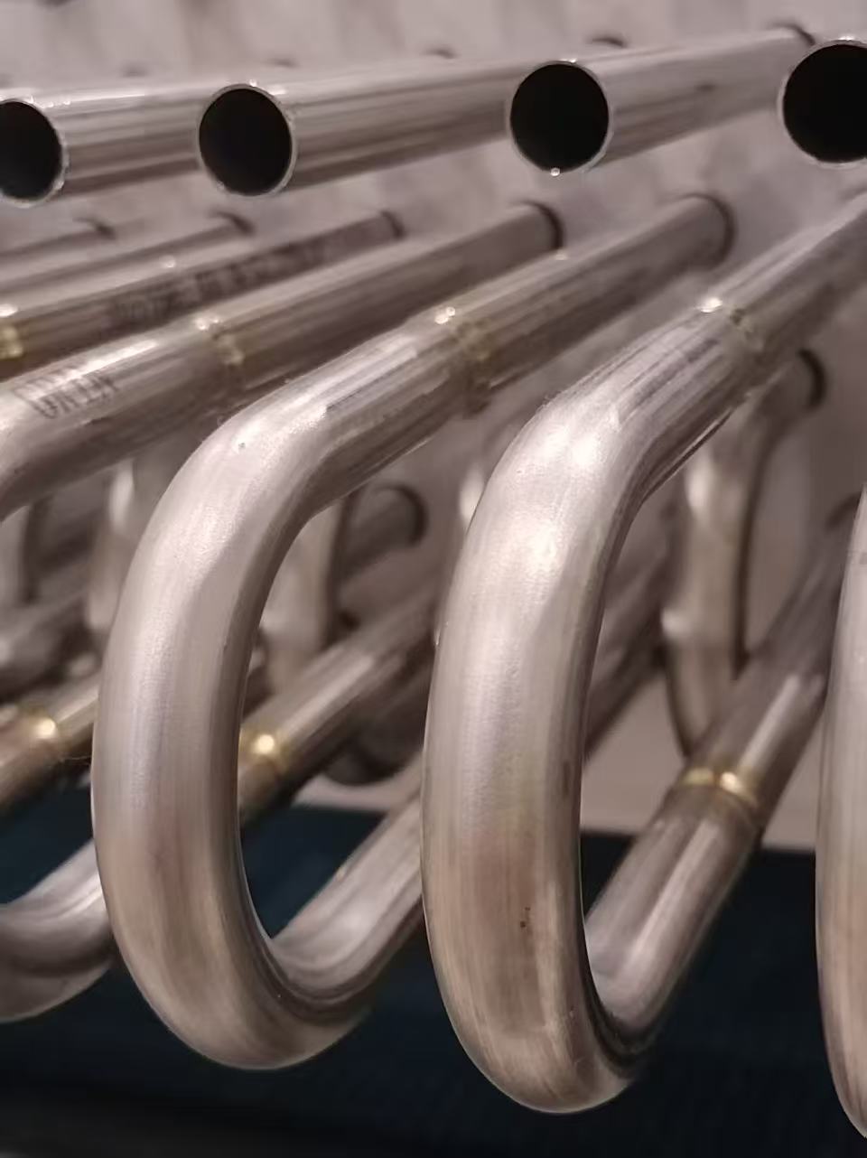 FXT20 Pro U-Bend Tube Welding Machine with C12/C16/C20/C25 Welding Heads for Heat Exchanger  Data Center Cooling